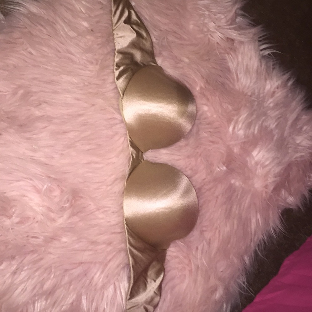 Strapless bra